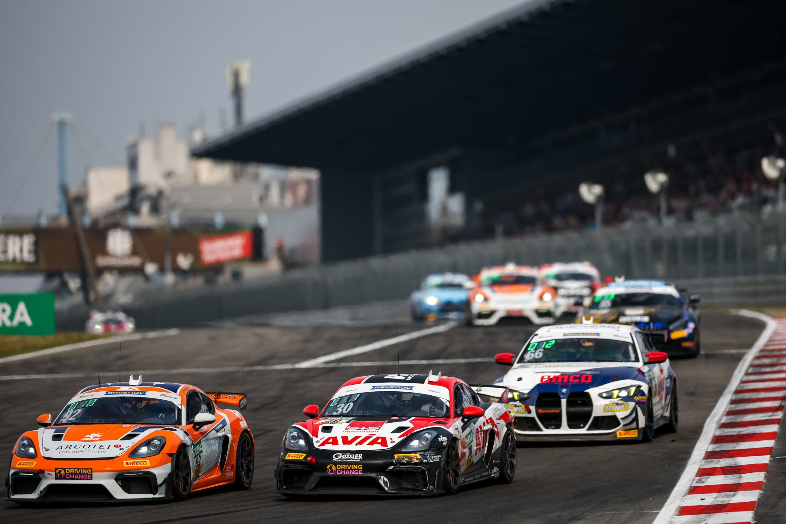 Formel 1 Fahrzeug – Bild 2
